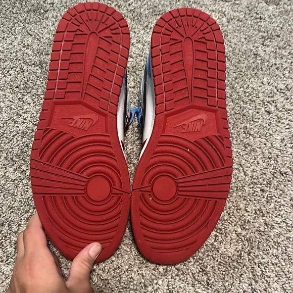 Jordan 1 unc/ Chicago patent leather,like new condition.Real jordan shoes. - Picture 3 of 7